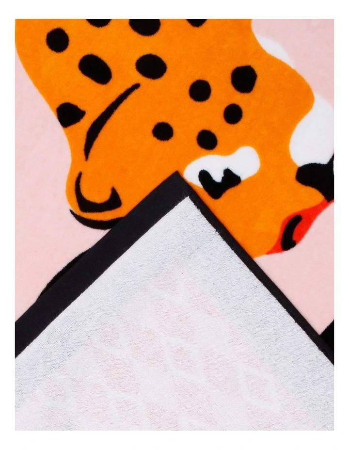 Best reviews of π Vue Harbour Amazon Queen Beach Towel In Multi π - Image 3